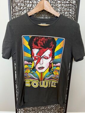 Old Navy David Bowie graphic t-shirt "Ziggy Stardust" Distressed Black Unisex S